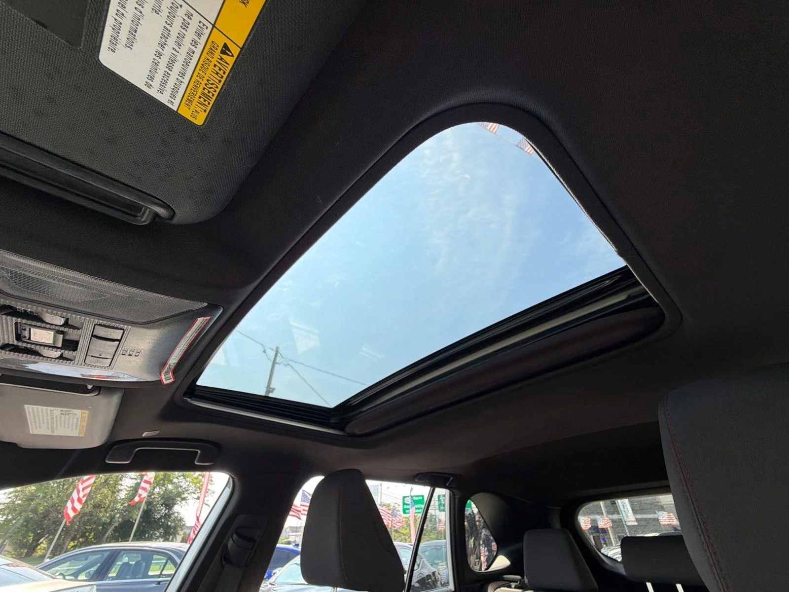 2023 Toyota RAV4 SE - Photo 33