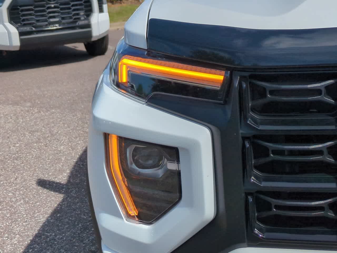 Used 2024 Summit White GMC 2WD Elevation image 10