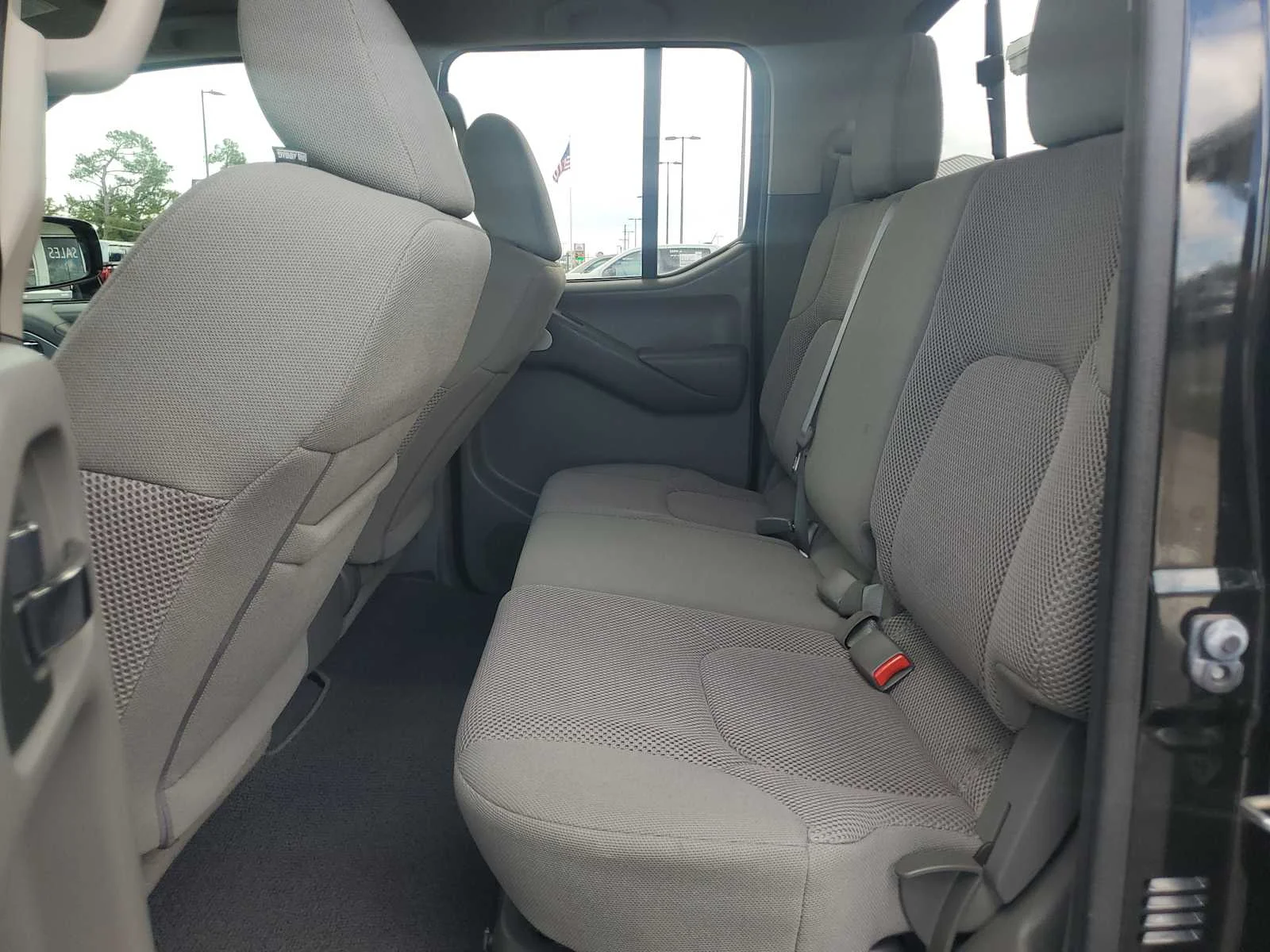 Used 2020  Nissan SV image 18