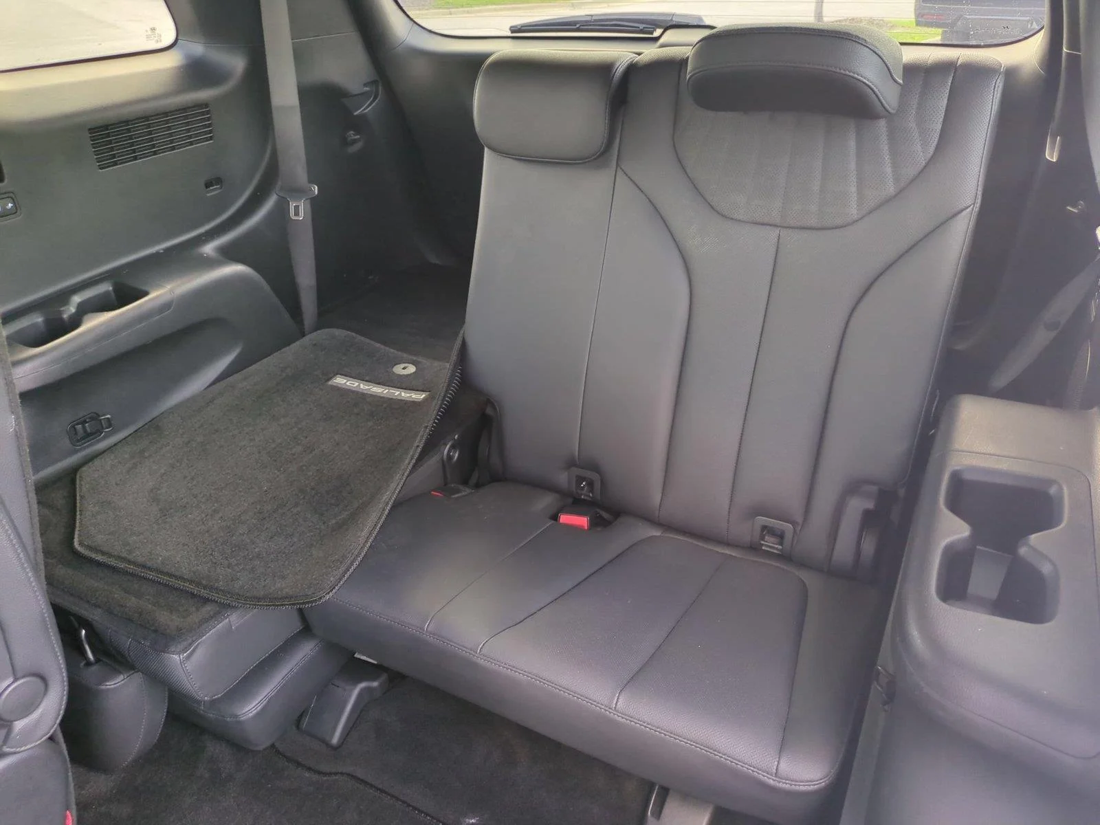 Used 2024 Hyper White Hyundai Limited image 35
