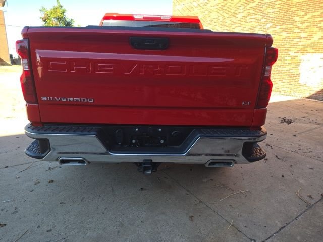 Used 2023 Red Chevrolet LT image 6