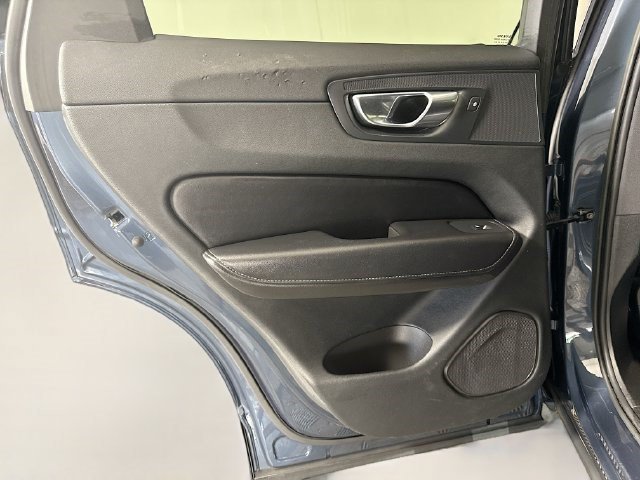 Used 2023 Denim Blue Metallic Volvo Ultimate Bright Theme image 22