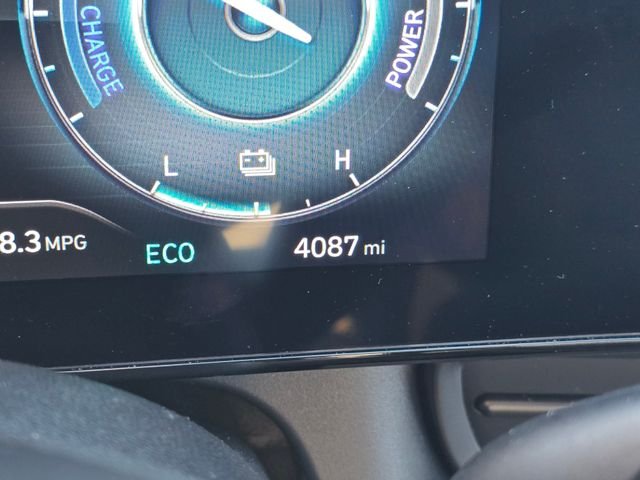 2025 Hyundai Elantra Blue - Photo 28