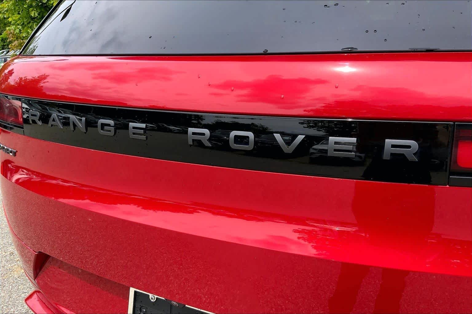 Used 2025 Firenze Red Metallic Land Rover Dynamic SE image 31