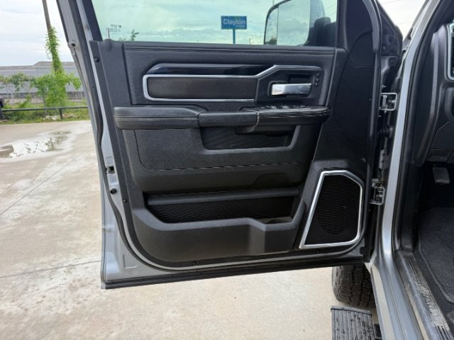 Used 2022 Billet Silver Metallic Clearcoat Ram Laramie image 22