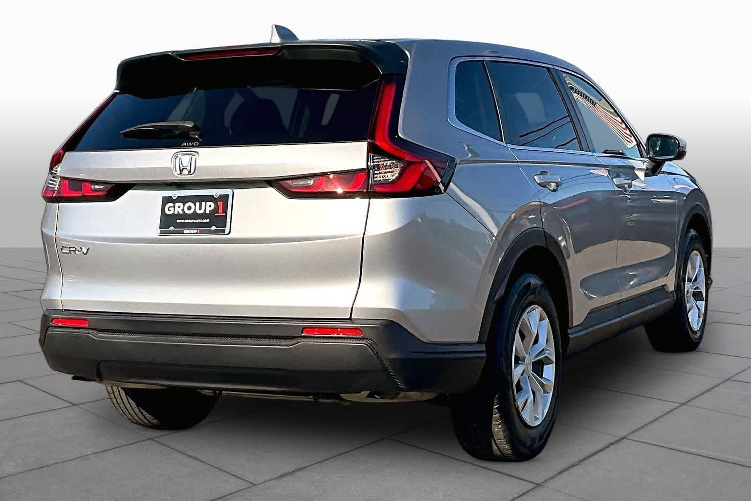 Used 2026 Solar Silver Metallic Honda LX image 12