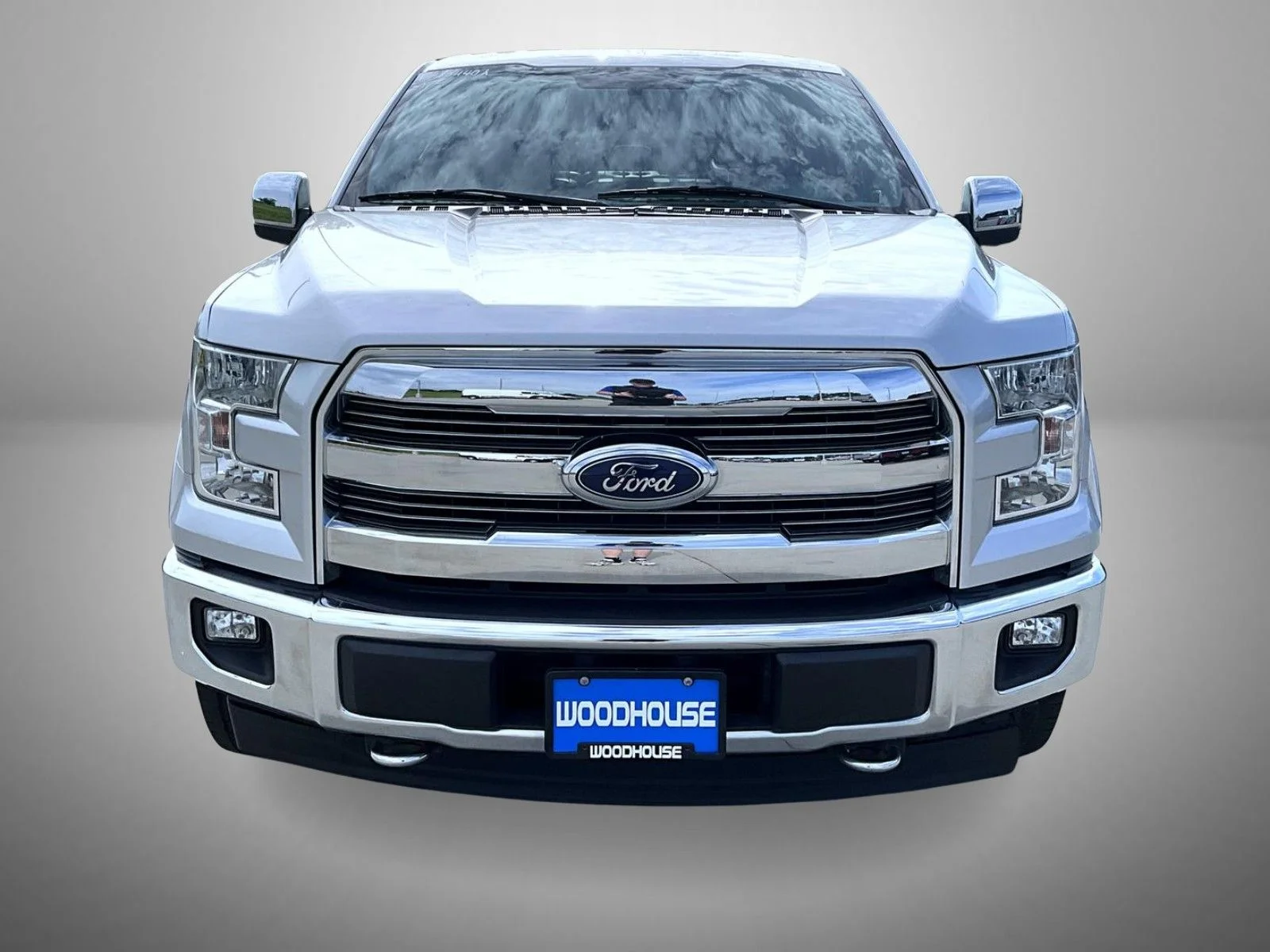 Used 2017 Silver Ford Lariat image 2