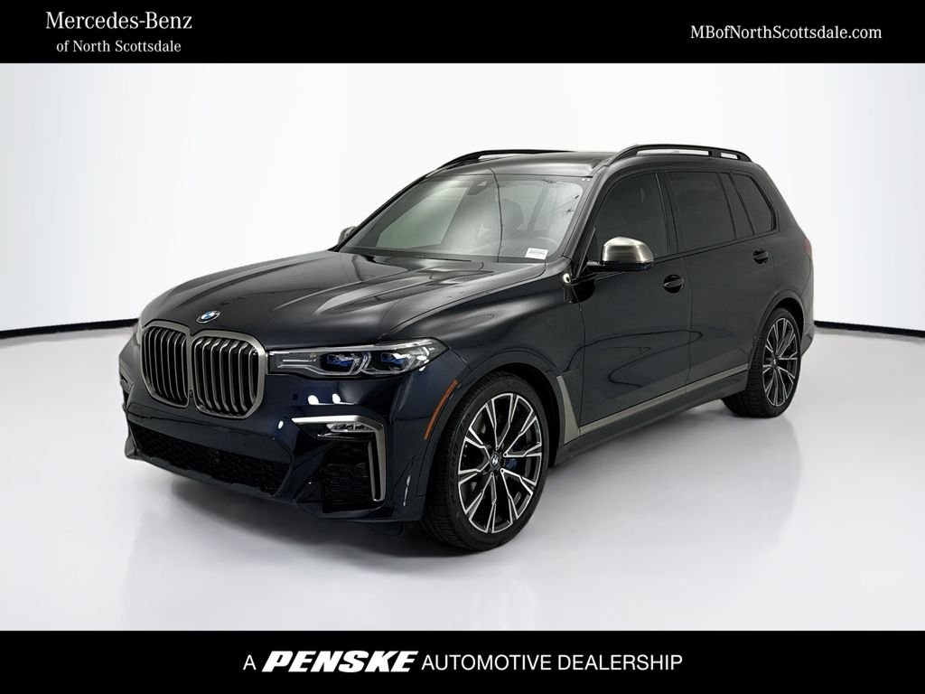 2021 BMW X7 M50i's photo