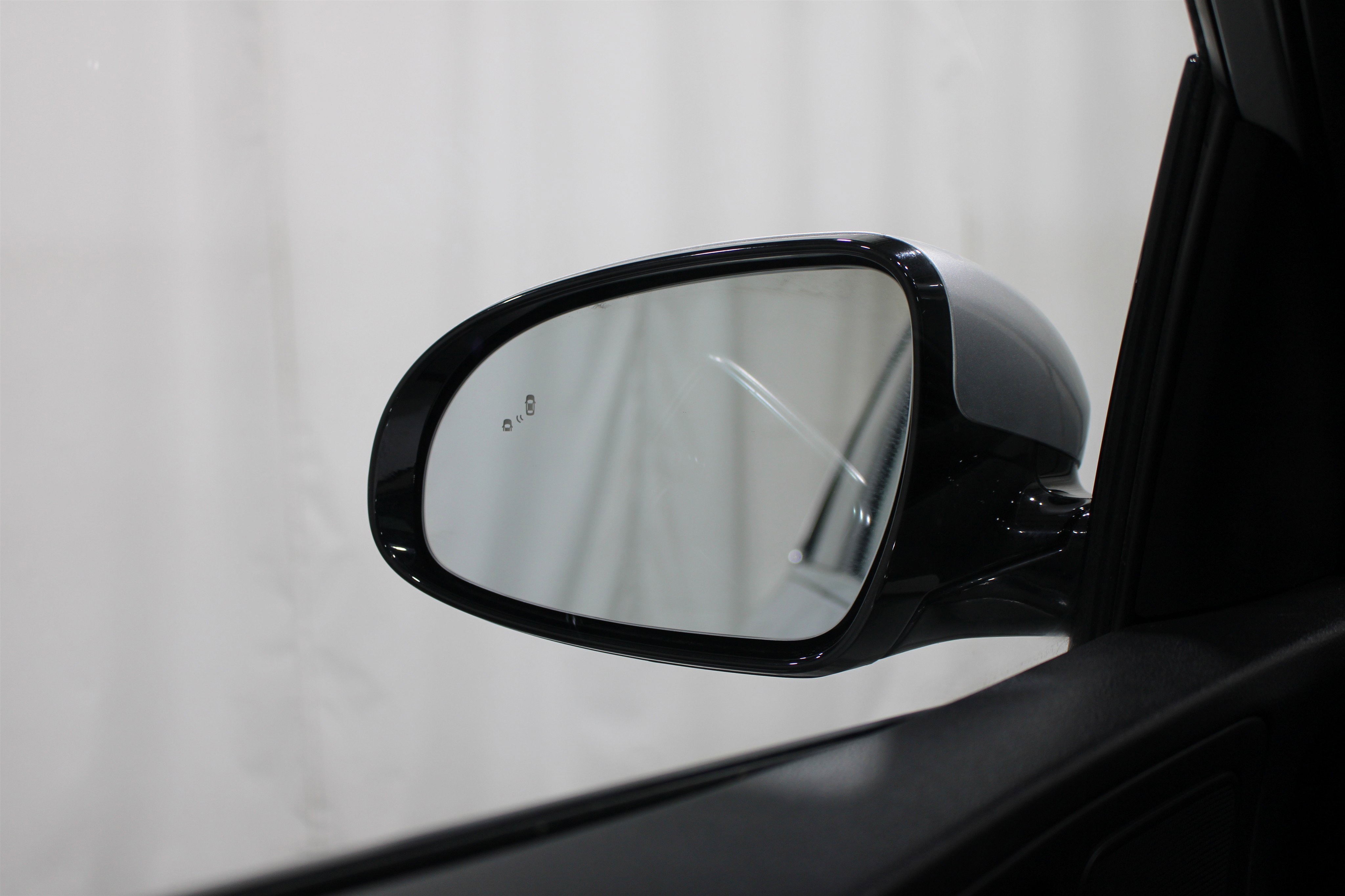 Used 2021 Sparkling Silver Kia EX image 9