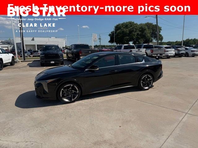 2025 Kia K4 GT-Line AT's photo