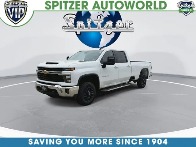 Used 2025 White Chevrolet LT image 5