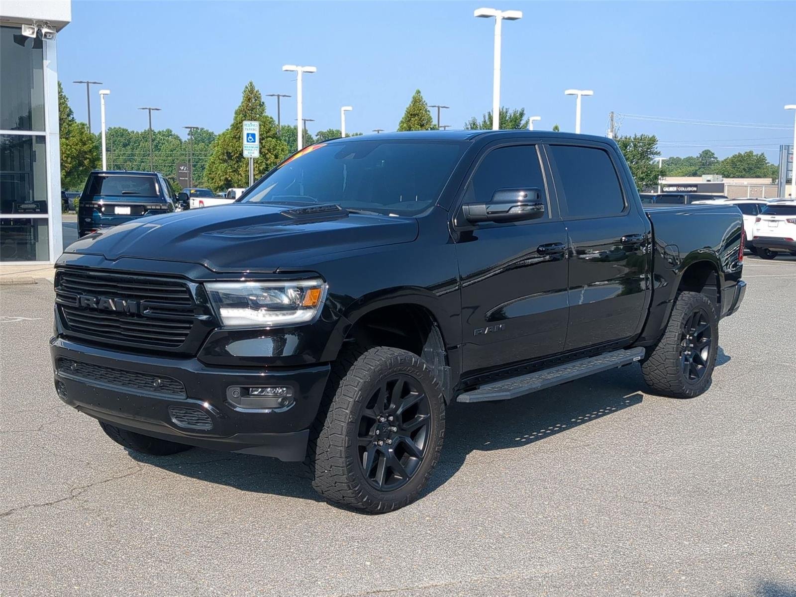 Used 2024  RAM TRUCK LARAM image 1