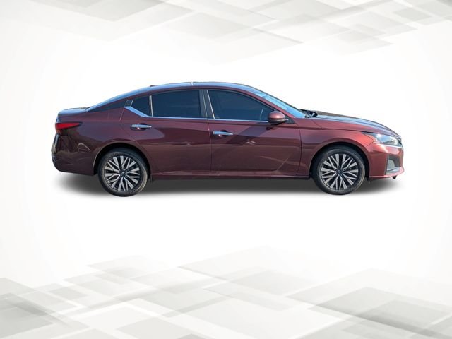Used 2023  Nissan 2.5 SV image 3