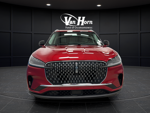 Used 2025 Red Carpet Metallic Tinted Clearcoat Lincoln Premiere image 8