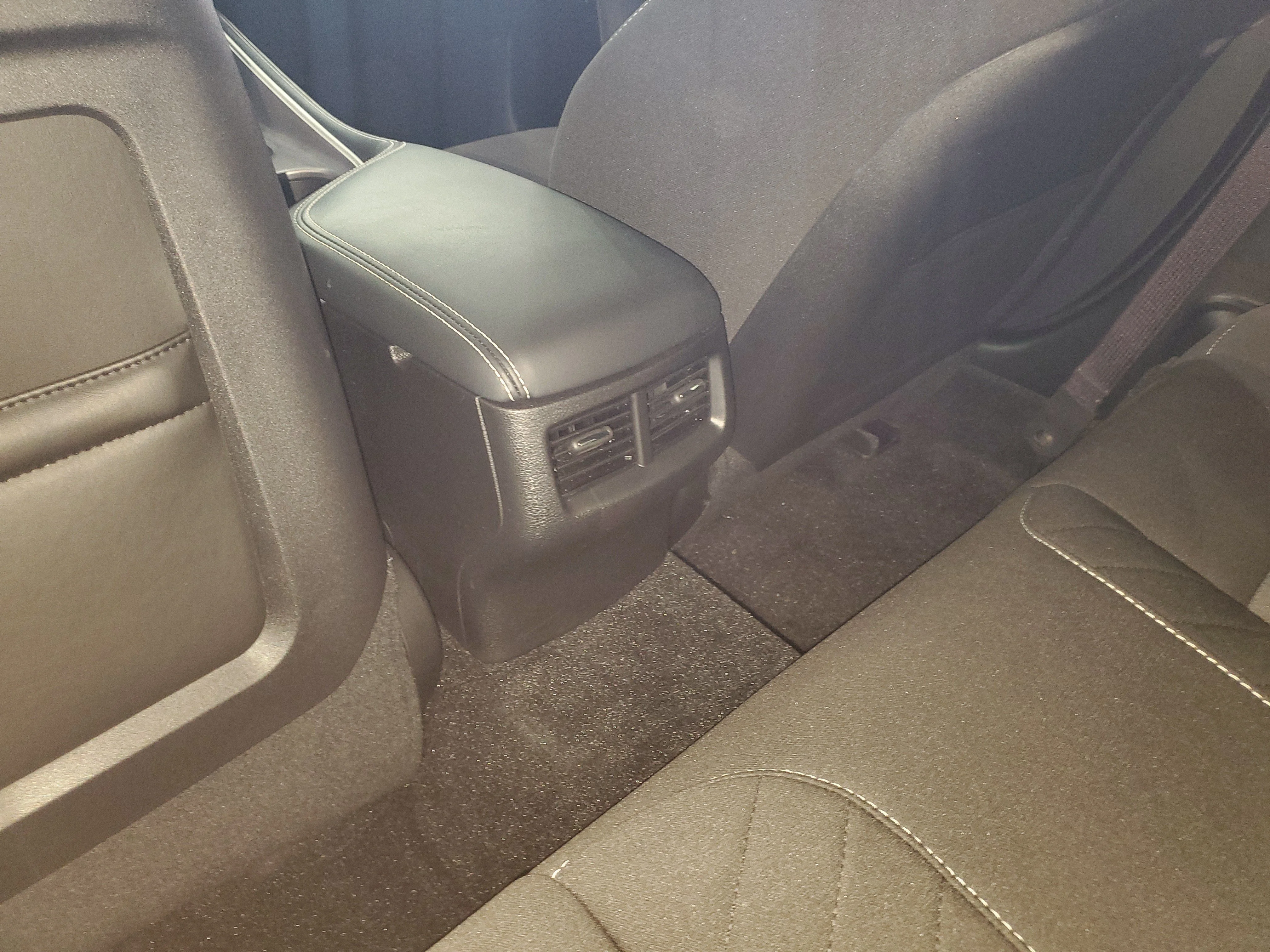 Used 2022 Pitch Black Clearcoat Dodge SRT Hellcat image 15