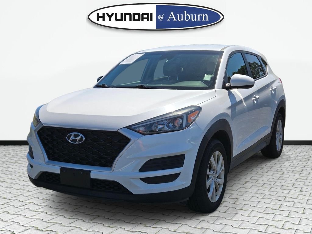 Used 2019 White Hyundai SE image 11
