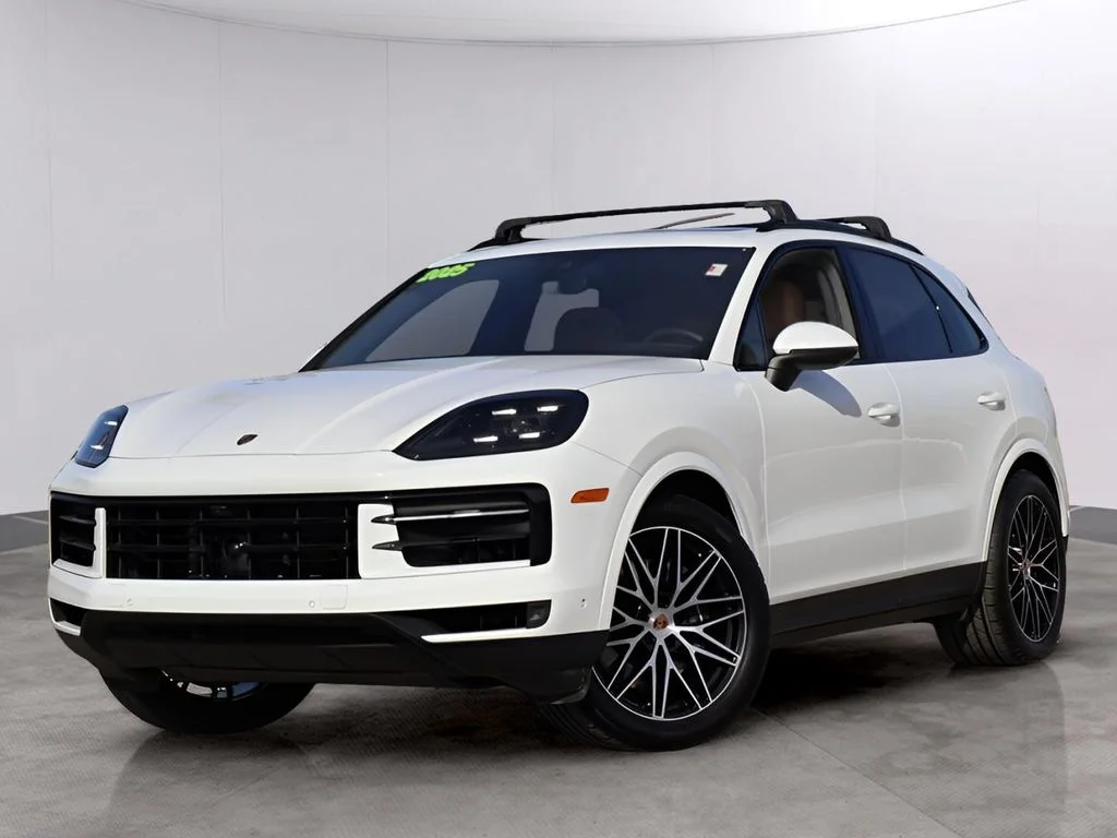 2025 Porsche Cayenne -'s photo