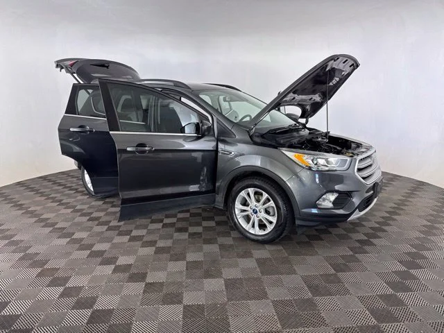 Used 2019 Gray Ford SEL image 17