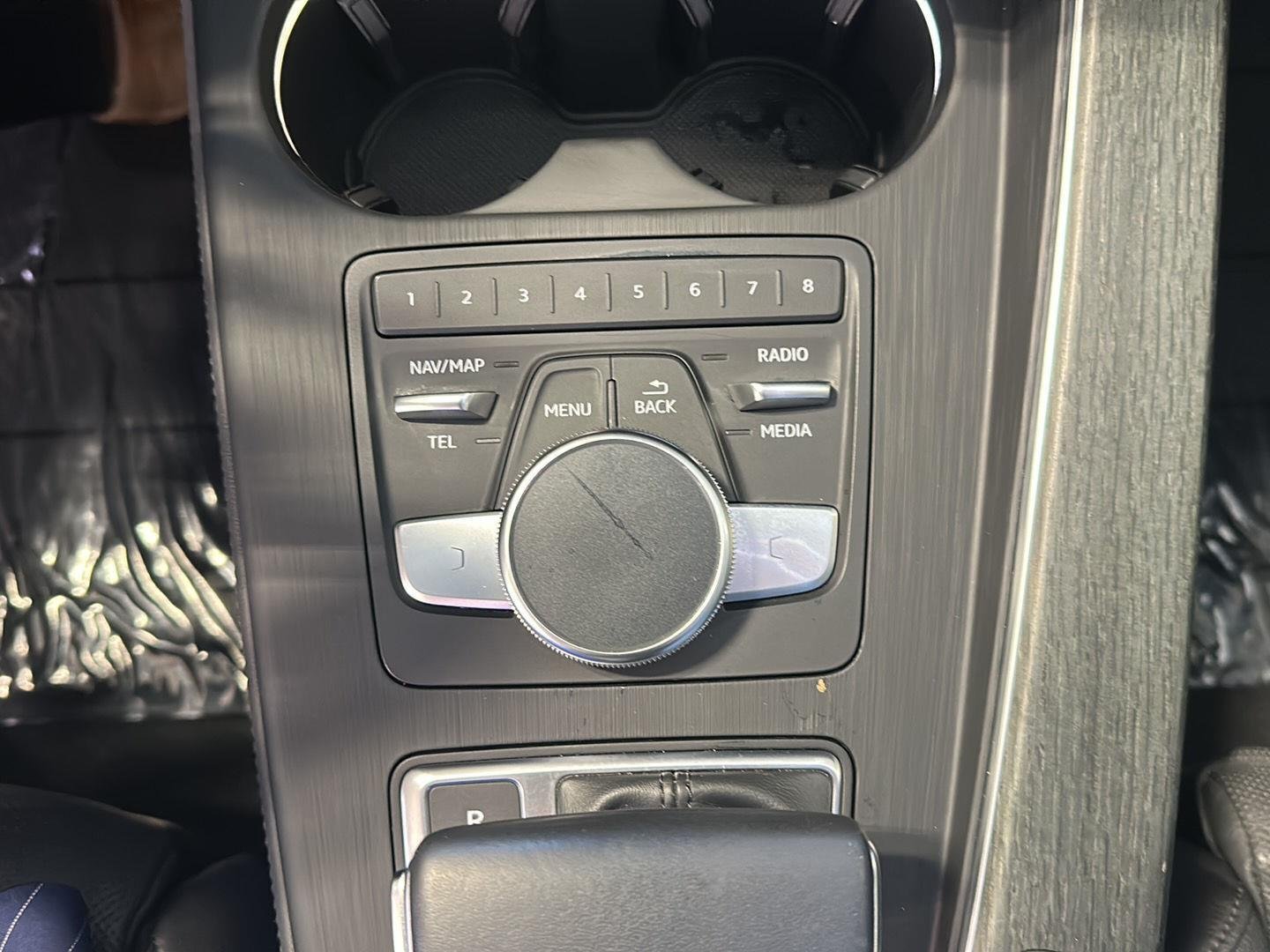 Used 2019 MYTHOS BLACK METALLIC AUDI PROGRESSIV image 8
