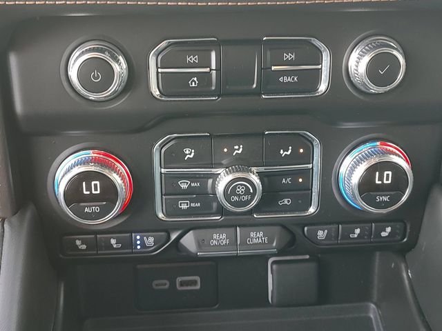 2024 GMC Yukon AT4 - Photo 16