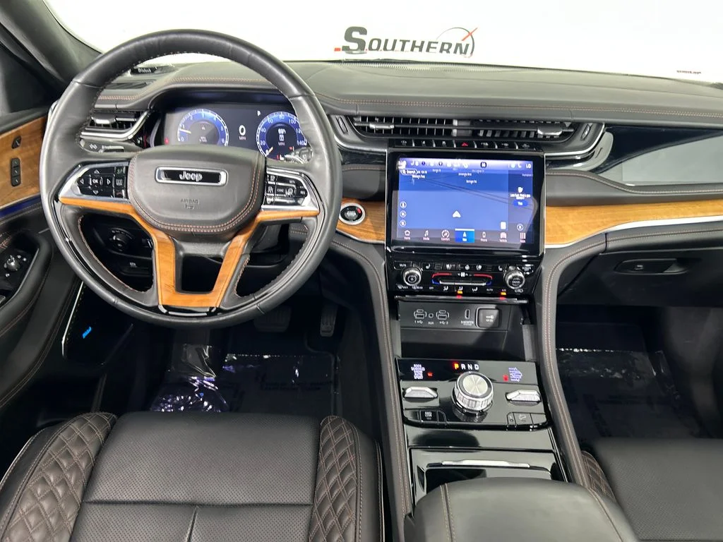 Used 2025 Black Jeep Summit image 19