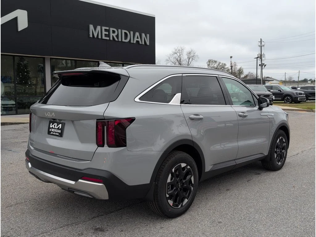 New 2026 Wolf Gray Kia S image 5