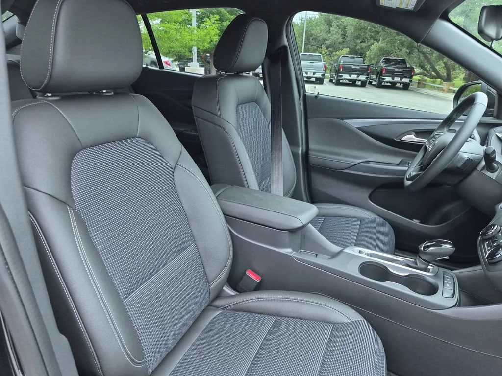 New 2026 Ebony Twilight Metallic Buick Preferred image 40