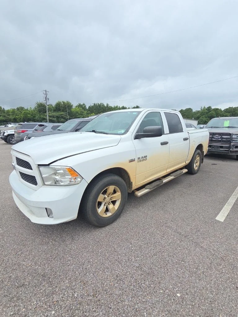 Used 2016 White Ram Express image 1