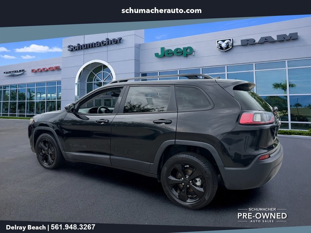 Used 2020 Black Jeep Latitude Plus image 5
