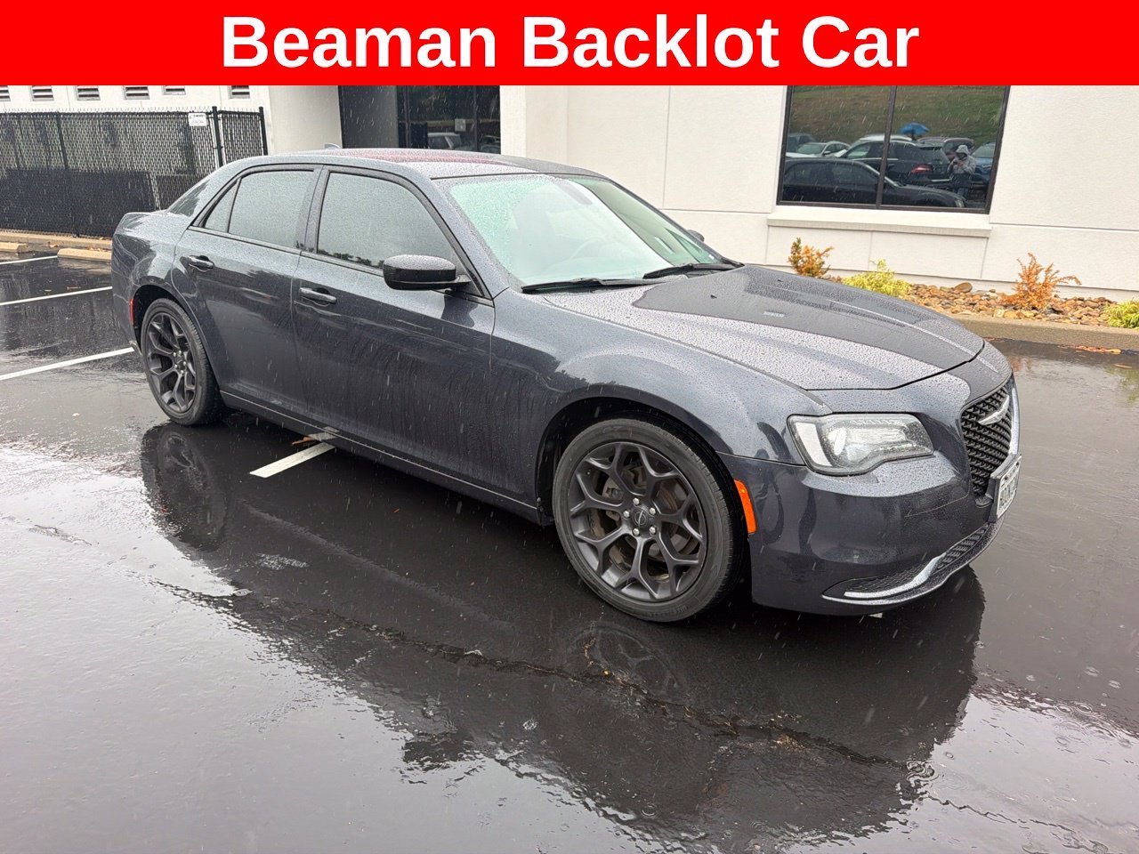 Used 2019 Gray Chrysler Touring image 3