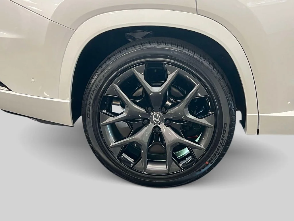 New 2026 Wind Chill Pearl Lexus TX 500h F SPORT PERFORMANCE LUXURY AWD image 10