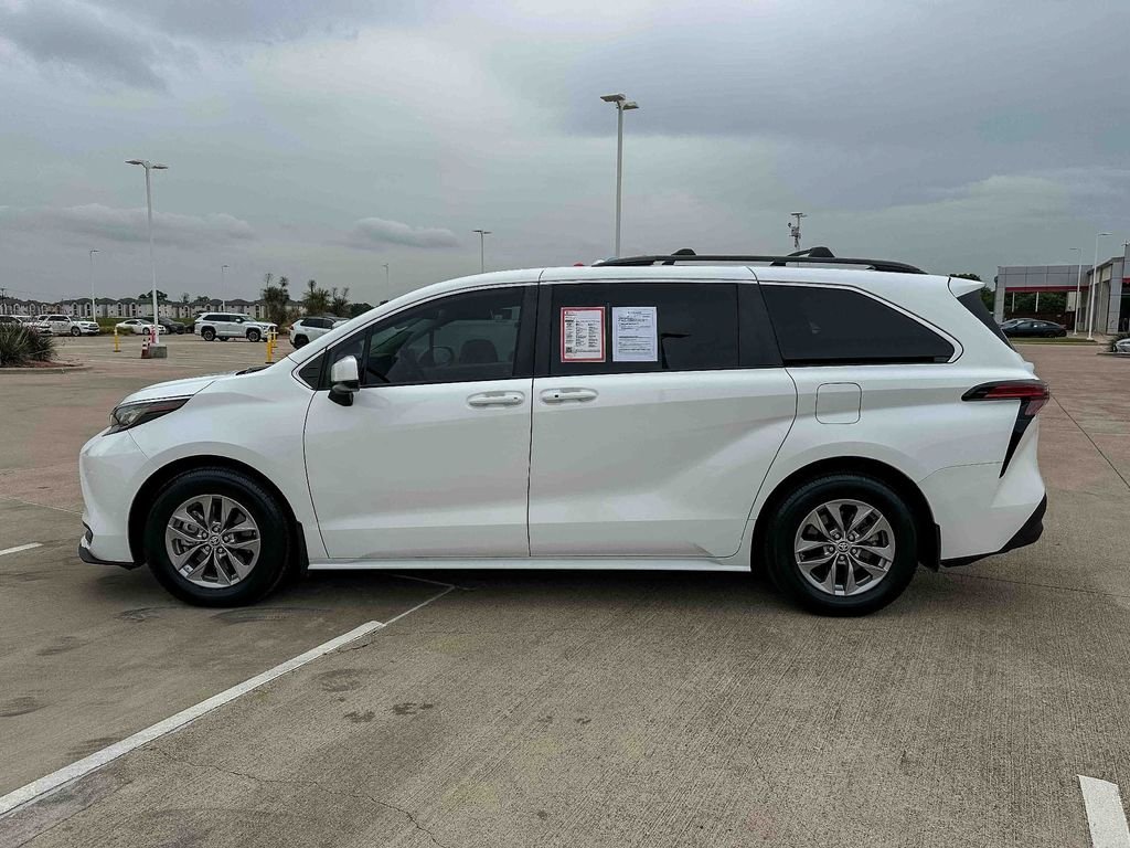 Certified Used 2022 White Toyota LE image 6