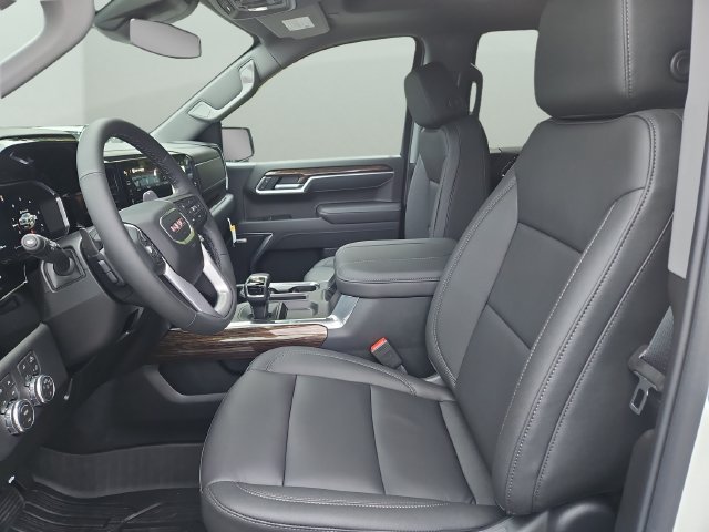 New 2026 Summit White GMC Elevation image 11
