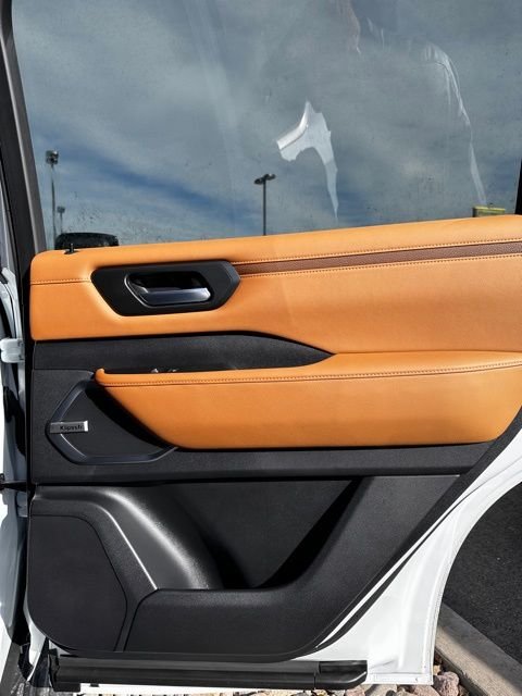 2025 Nissan Armada Platinum Reserve - Photo 14