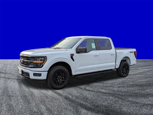 New 2026 Oxford White Ford XLT image 8