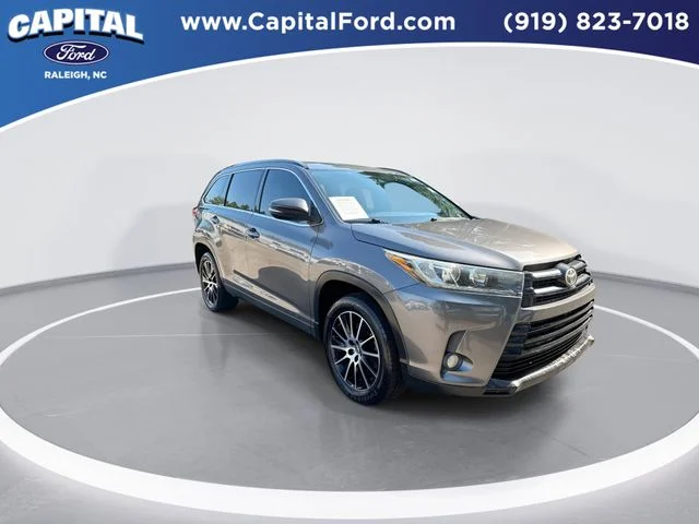 Used 2017 Gray Toyota SE image 2
