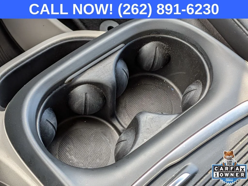Used 2024 Black Chrysler Touring L image 21