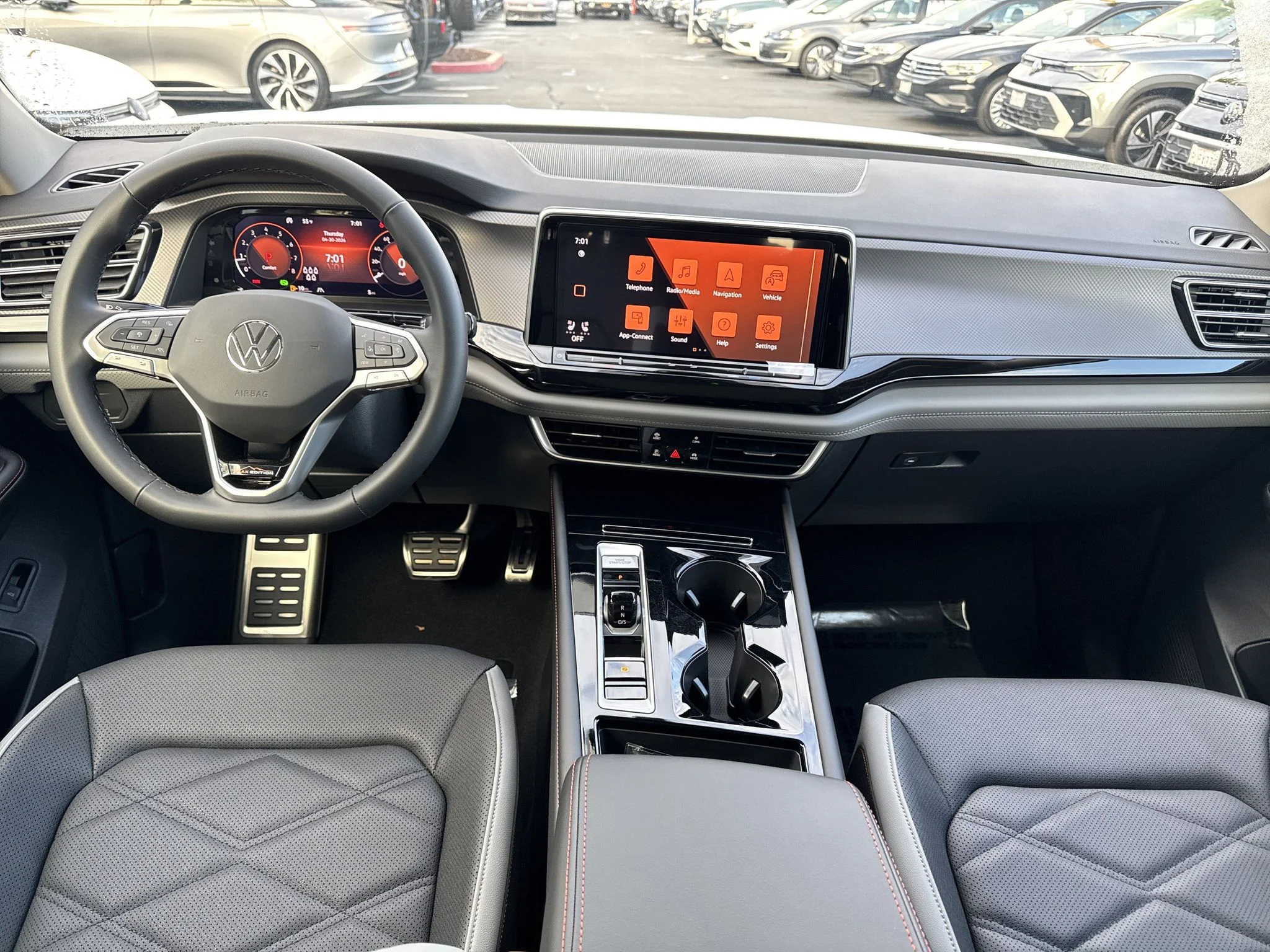 New 2026 Opal White Pearl Volkswagen 2.0T Peak Edition image 17