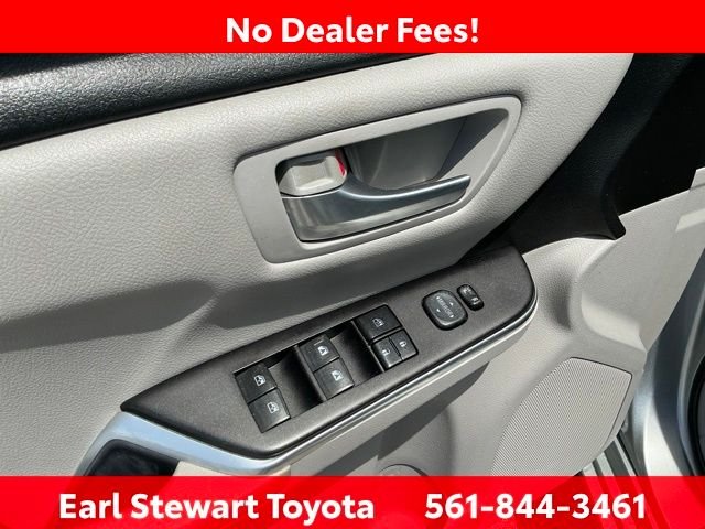 Used 2017 Silver Toyota LE image 20
