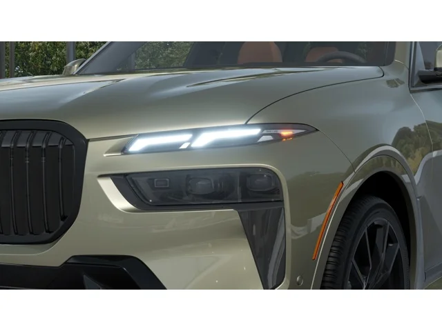 New 2027 Manhattan Green Metallic BMW X7 40i image 6