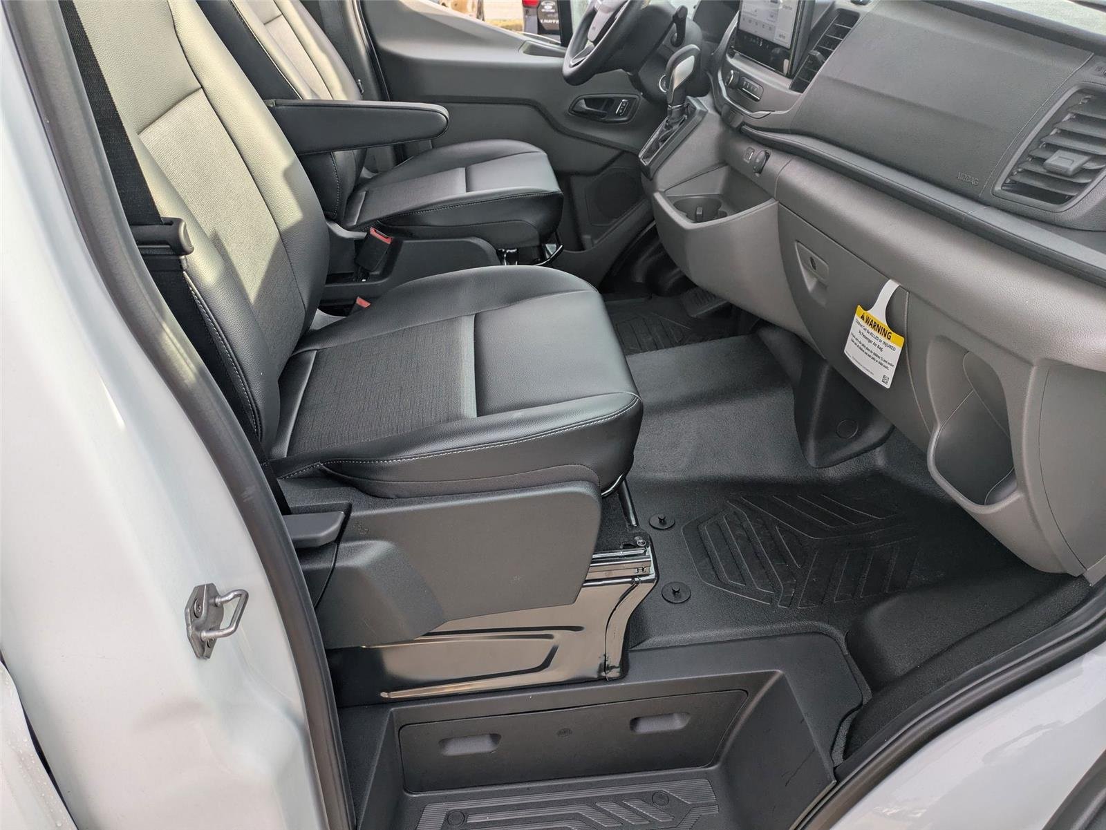 New 2026 Oxford White Ford Cargo Van image 28