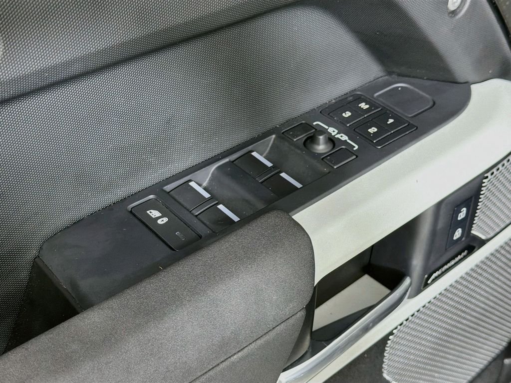 Certified Used 2023 Black Land Rover S image 18
