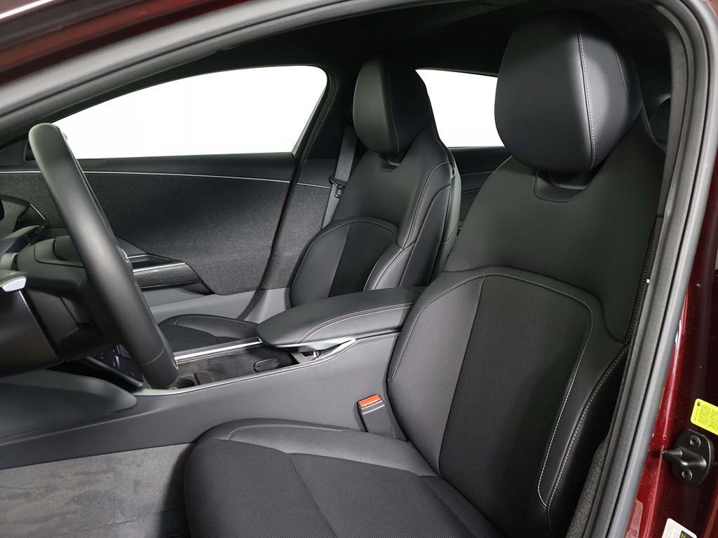 Used 2023 Red Lucid Pure image 28