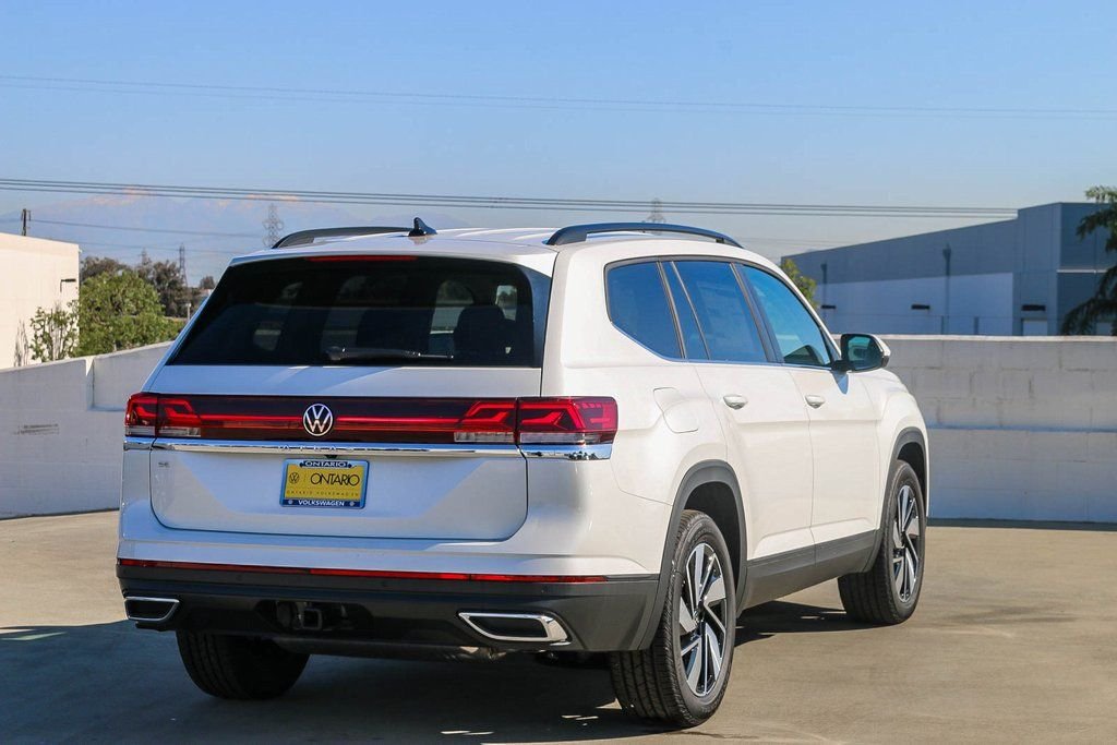 2026 Volkswagen Atlas SE w/Tech - Photo 8