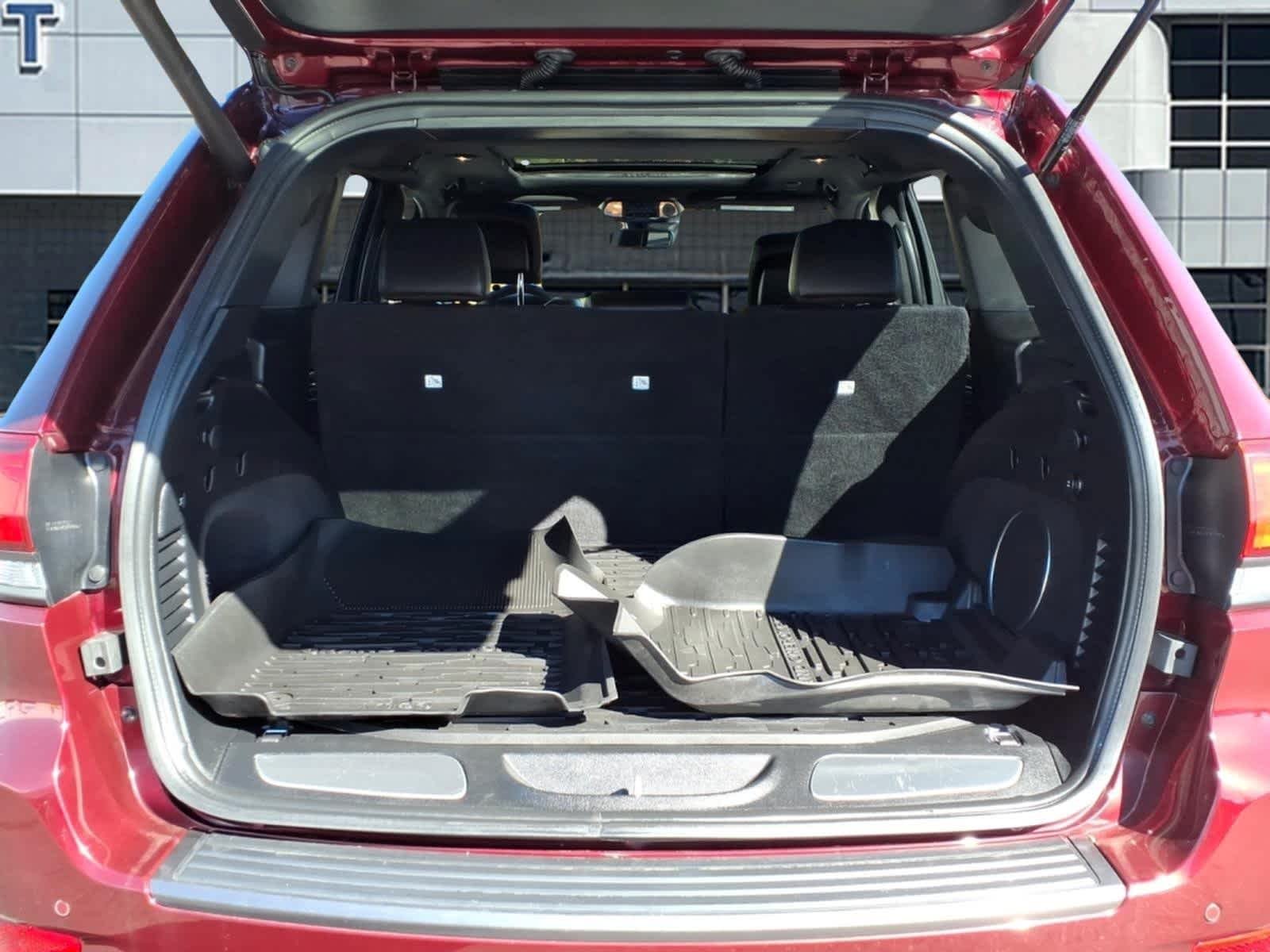 Used 2021 Velvet Red Pearlcoat Jeep High Altitude image 6