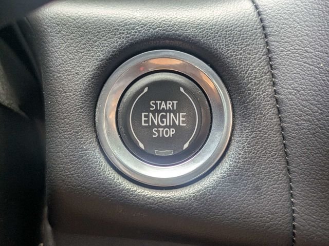 Used 2021 White Chevrolet RST image 32