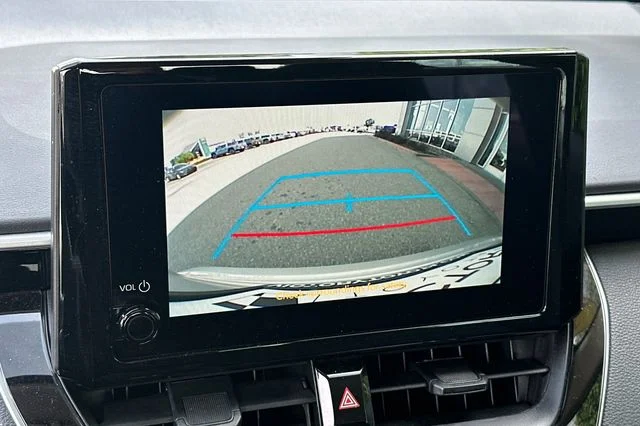 2025 Toyota Corolla LE - Photo 22