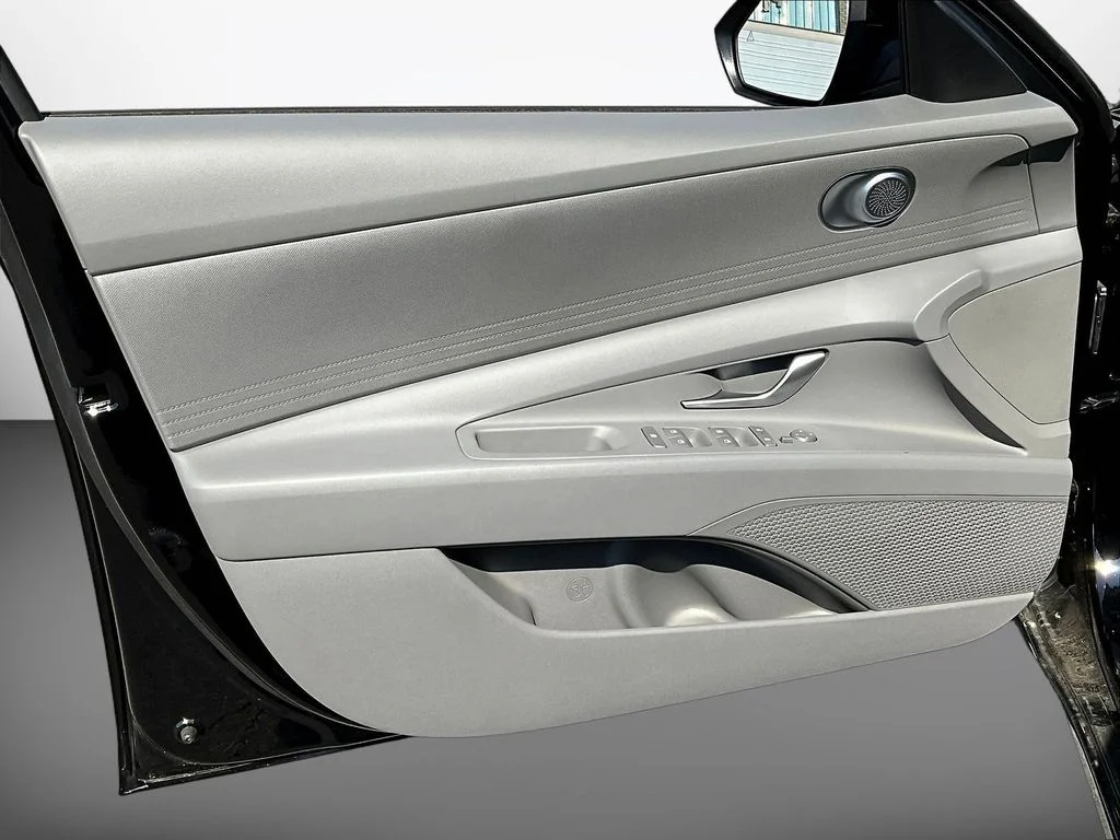 New 2026 Black Hyundai Blue image 25