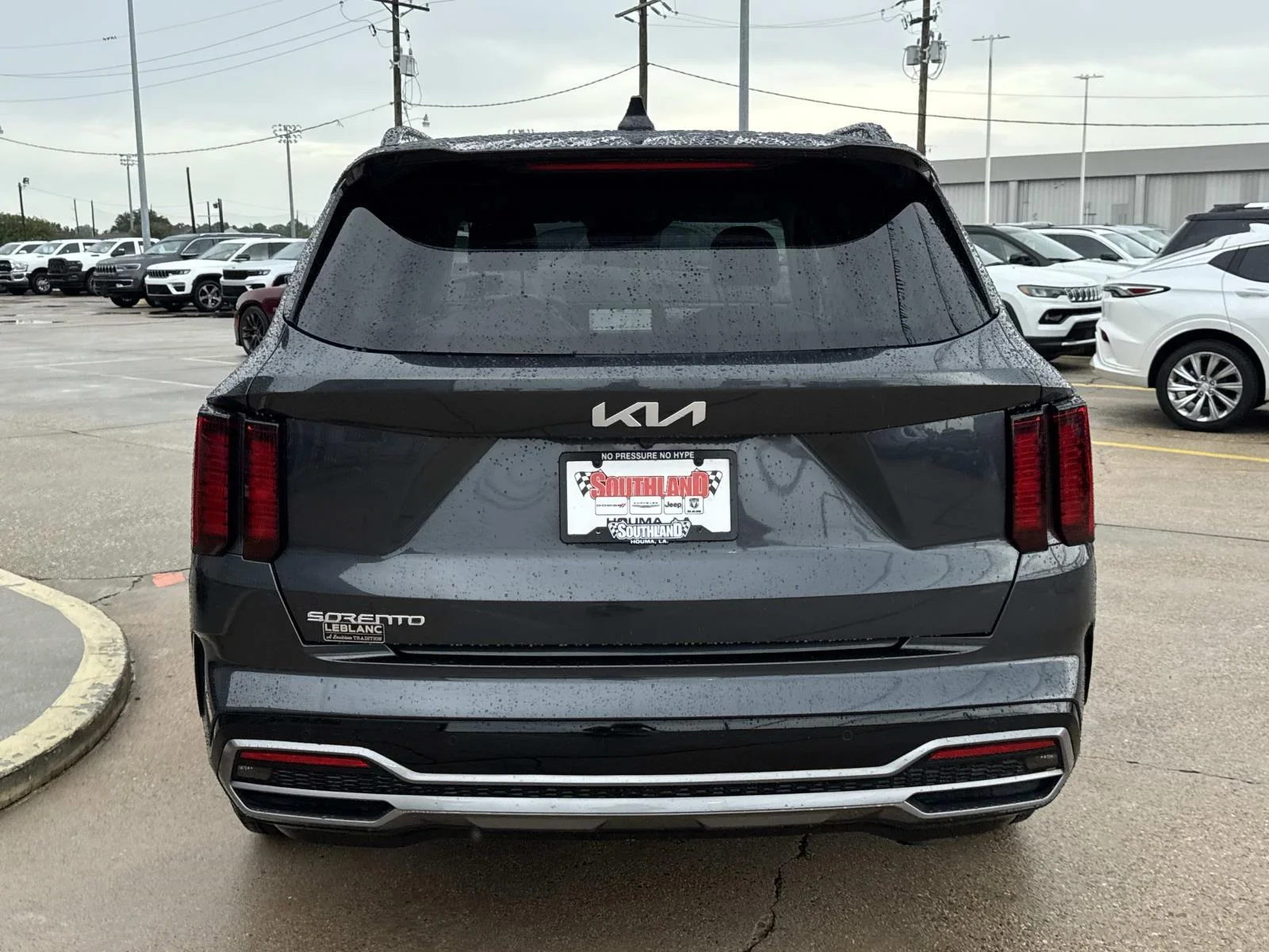 Used 2023 Gray Kia EX image 6