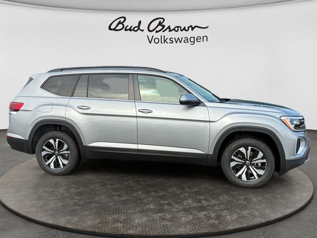 New 2026 Silver Mist Volkswagen SE image 6
